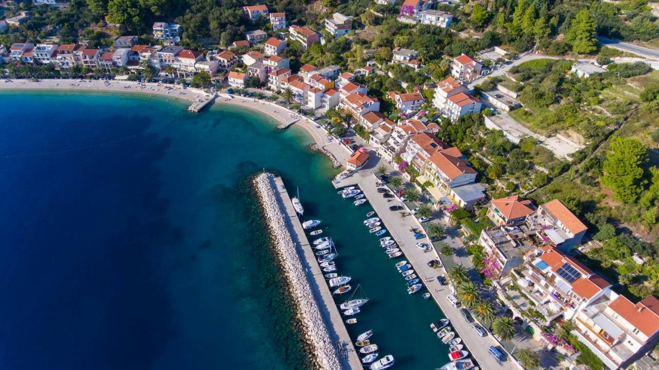 Apartments Lara Podgora Exterior photo